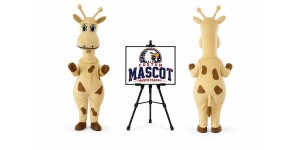 Little Cartoon Animal Plush Giraffe Mascot Costume Little Cartoon Animal Plush Giraffe Mascot Costume